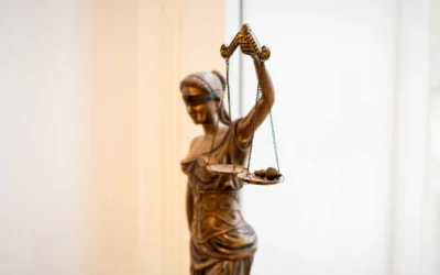 Oddlužení bez insolvence 2026: jak se zbavit dluhů a exekucí